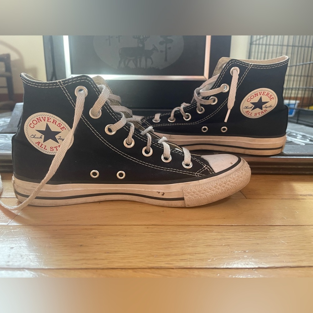 black converse